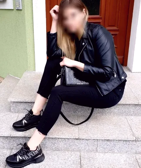 Alba, 37 años